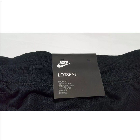 Nike Sportswear French Terry Shorts Medium NWT - Picture 3 of 4